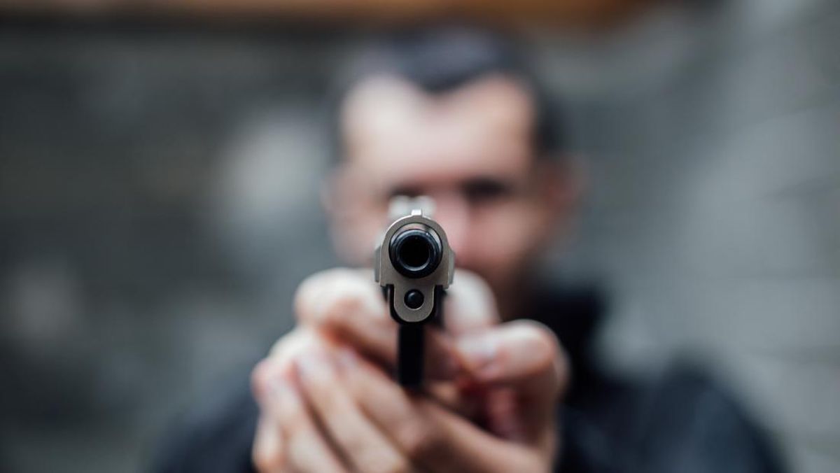 ランプン州で警察官がバイク窃盗犯に射殺される事件が発生