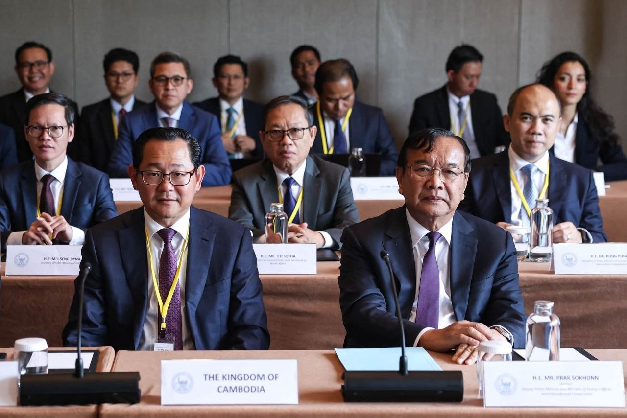 Cambodia Emphasizes 'Solutions' Over 'Accusations' in Maritime Dispute with Thailand