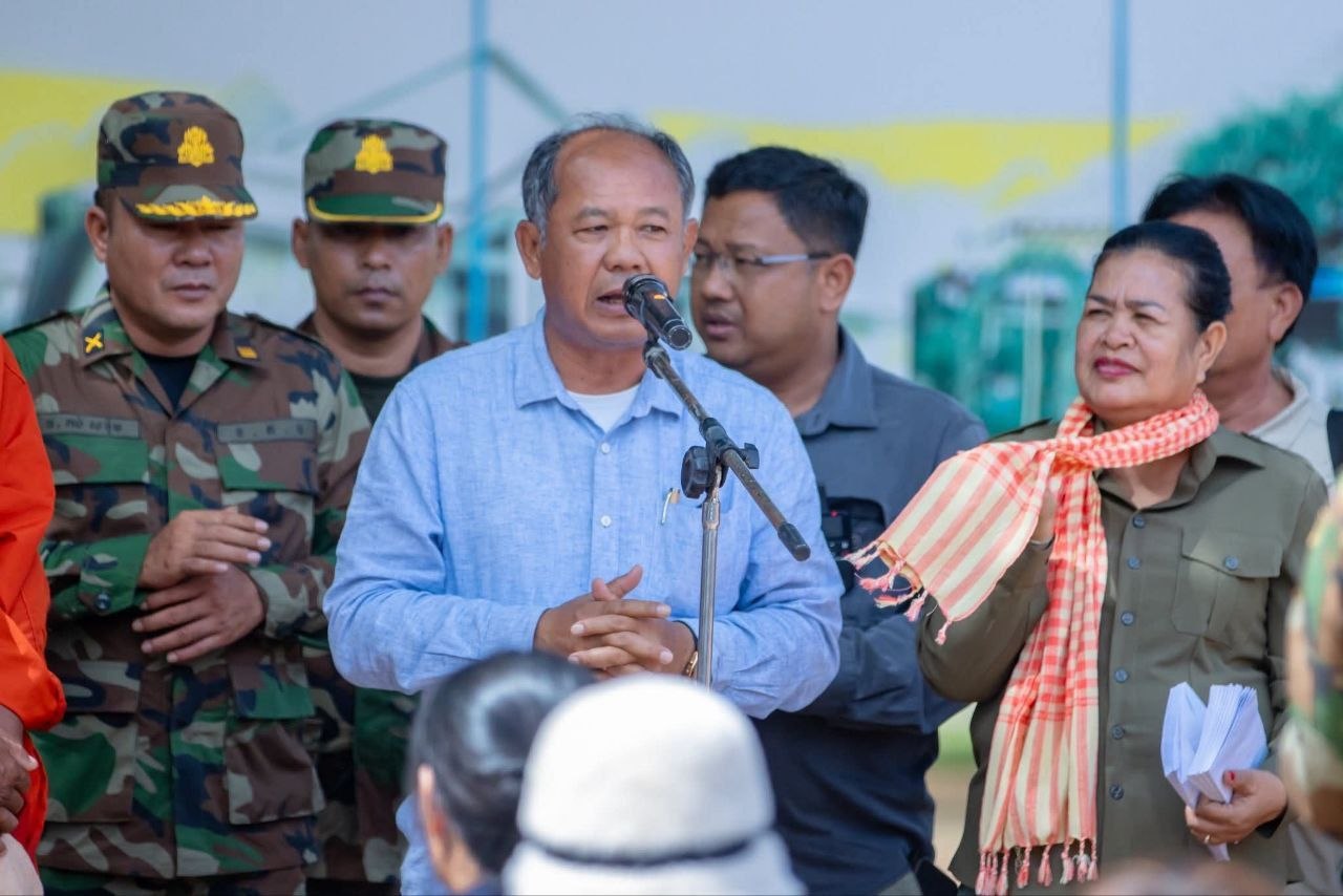 Cambodia: PM Hun Manet Extends Support to Frontline Soldiers' Families in Banteay Meanchey