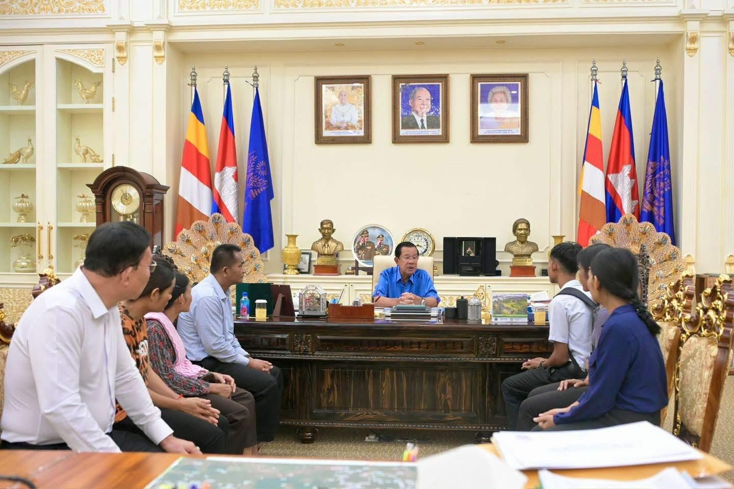PM Meets Student Who Transformed Grades from F to A