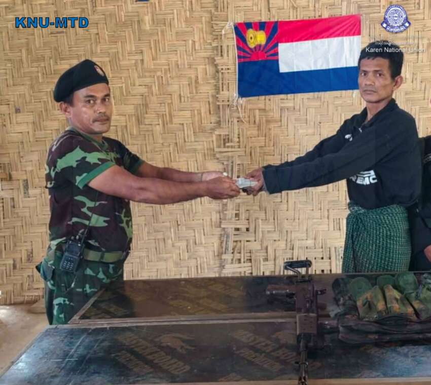 Soldiers surrender with one rifle in Tanintharyi and Kanay townships