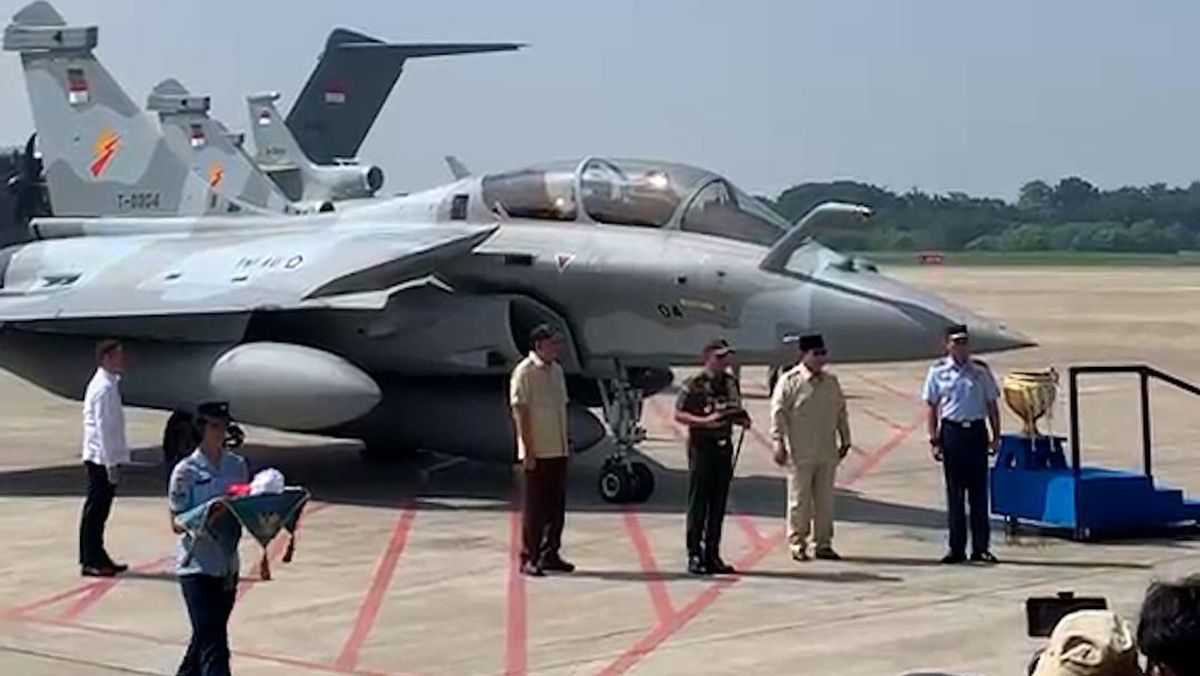 President Prabowo Hands Over New Fighter Jets and Military Equipment to Indonesian Air Force
