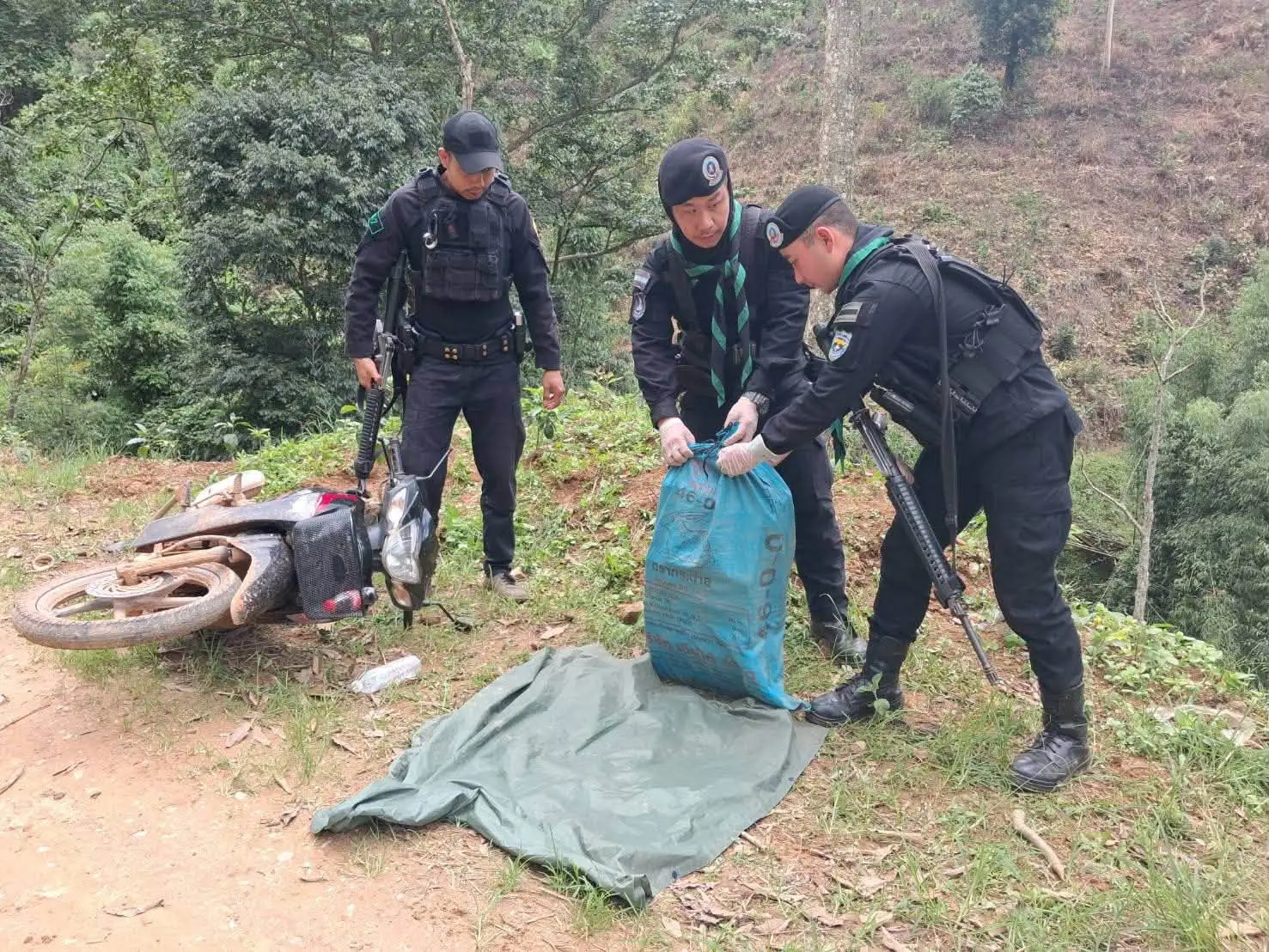 タイ北部で覚醒剤20万錠押収、麻薬密輸阻止へ