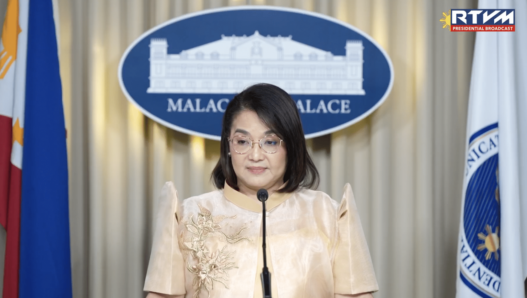 教員に生徒の特定情報投稿を禁じる、大統領官邸が注意喚起