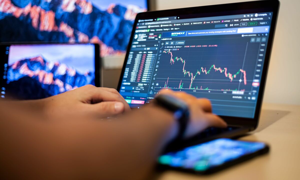 Vietnam Imposes Fines for Crypto Trading on Unlicensed Platforms