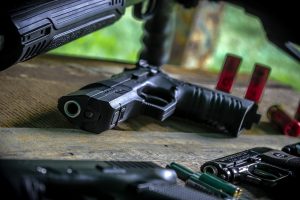 タクロバン学校銃撃事件、15歳少年が殺人罪などで訴追へ