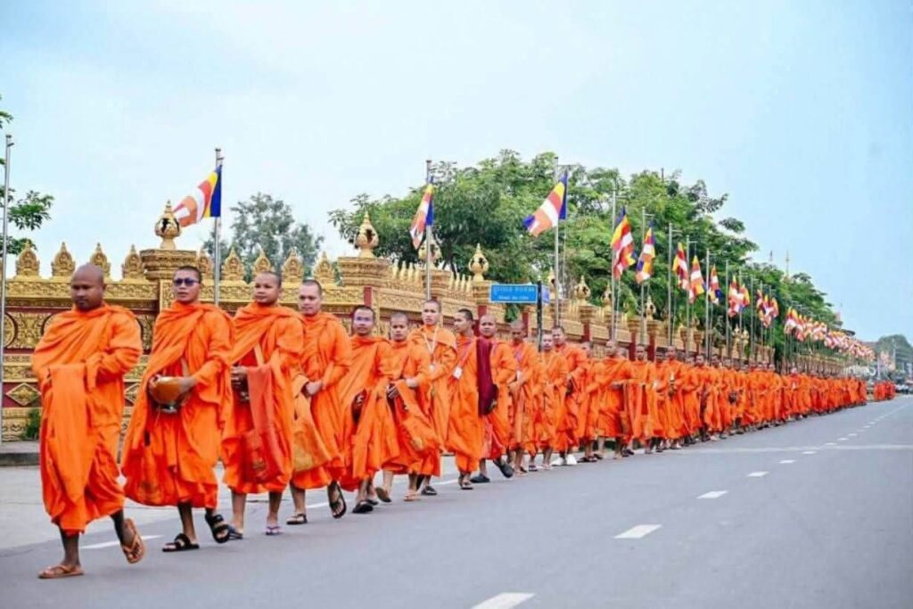 Cambodia to Hold Merit-Making Ceremony for 200 Monks to Honor Fallen Heroes