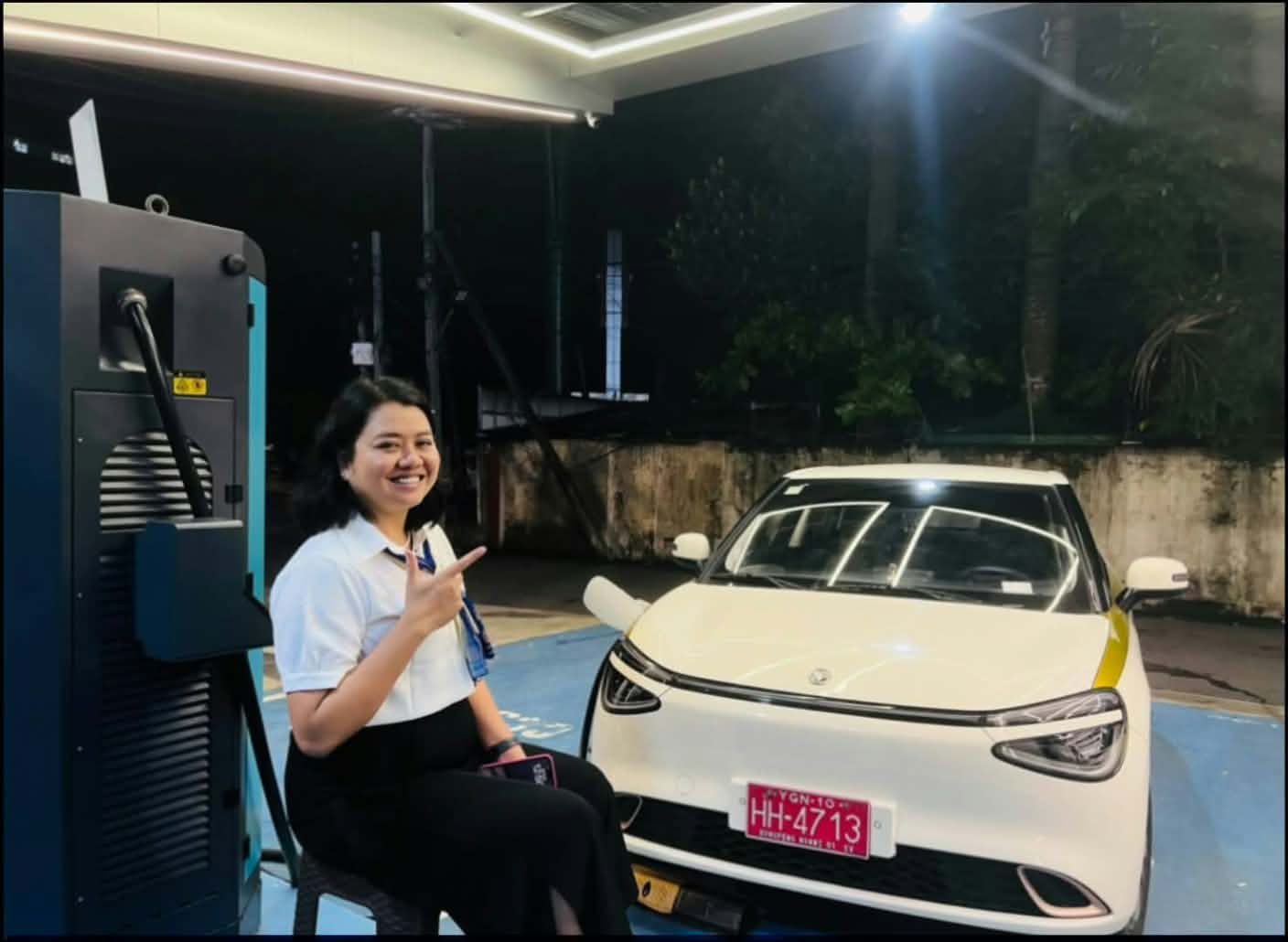 ミャンマー・プラザ近くのEV充電ステーションへ向かった女性が車ごと行方不明、家族が捜索を呼びかけ