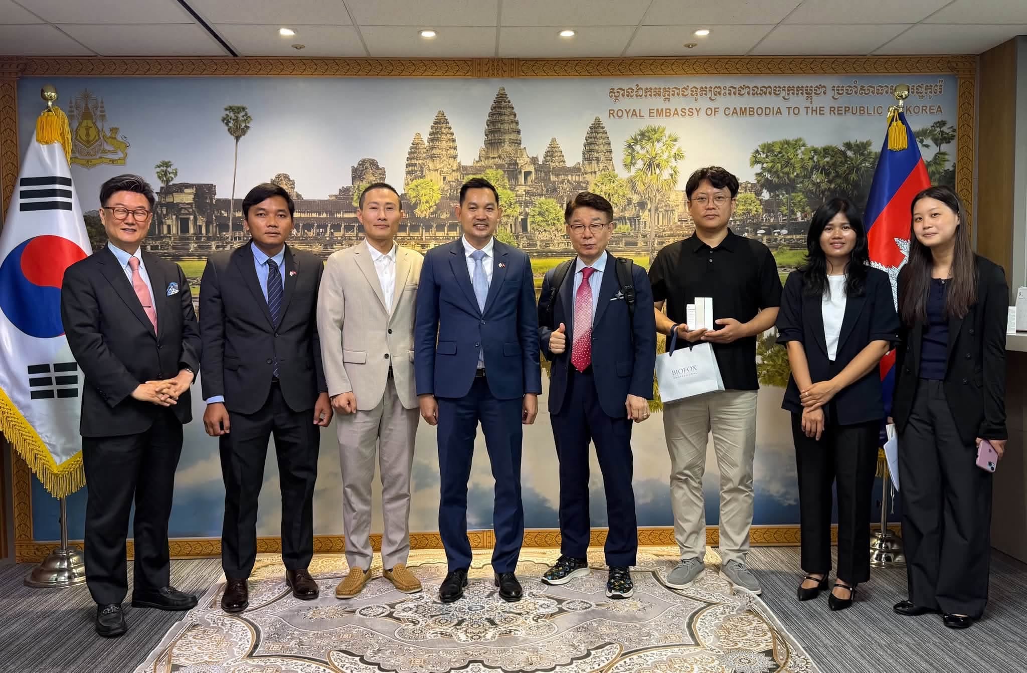 韓国中小企業連盟、カンボジア化粧品市場に関心 現地生産工場設立も視野