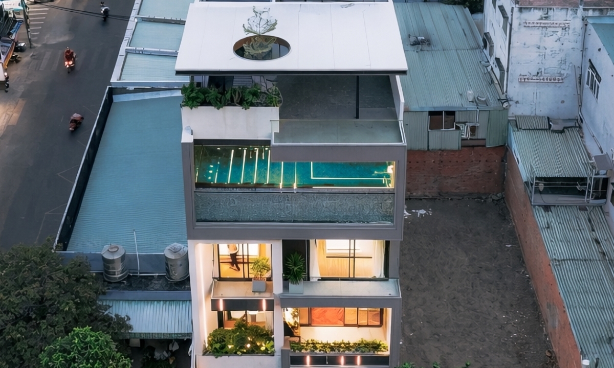 Ho Chi Minh City Residence Features a Fourth-Floor Swimming Pool