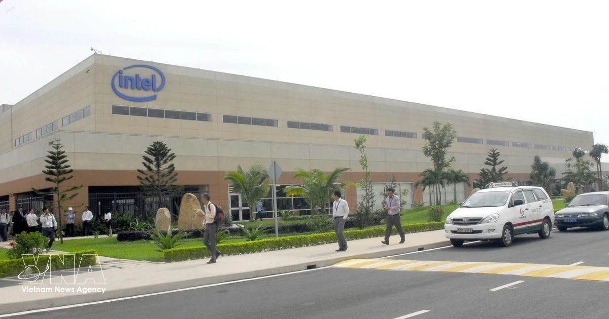 Intelの投資深化とベトナム半導体産業の戦略的成長