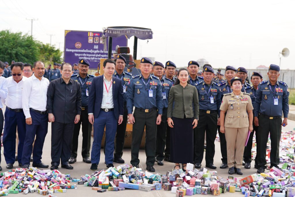 Phnom Penh Crushes Over 360,000 E-cigarettes and Related Chemicals