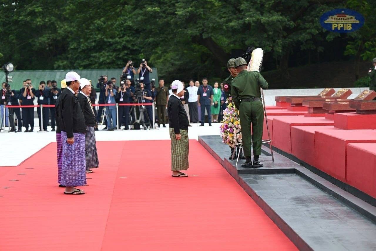 Arresting her daughter in the dark and pretending to attend the Martyr's Day ceremony of President-elect Min Aung Hlaing in order to use General Aung San politically.