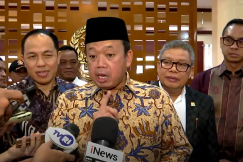 Nusron Wahid氏、部下の汚職摘発後国会委員会欠席 憶測呼ぶ