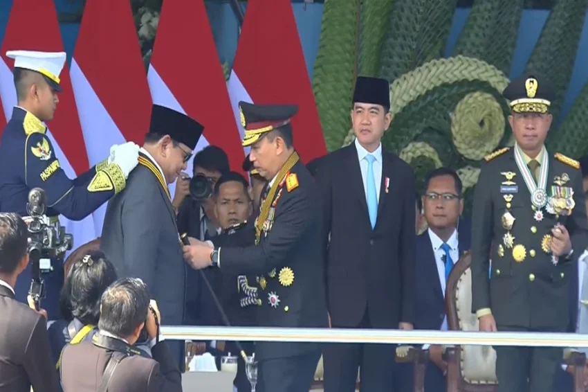 Indonesian National Police Chief Admits Imperfections, Pledges to Accept All Criticism and Input