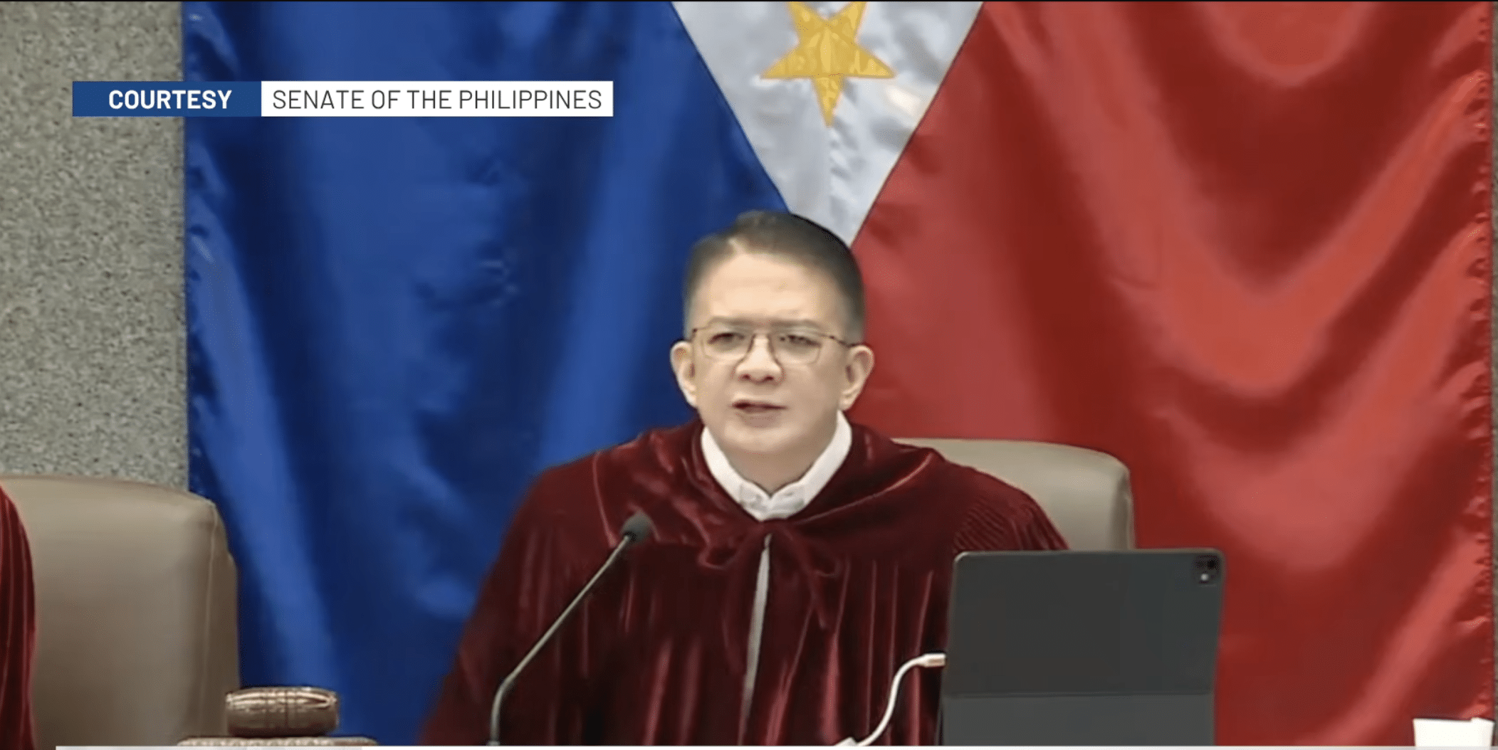 ドゥテルテ弾劾裁判、上院本会議で別途審議へ - エスクデロ上院議長