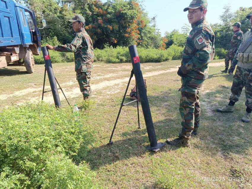 They attacked the police station and general/superintendent's office in the town of Maengjun with heavy weapons for 2 days. There is a military convoy in Khao U as well, the military is tense, and access to the road is temporarily closed