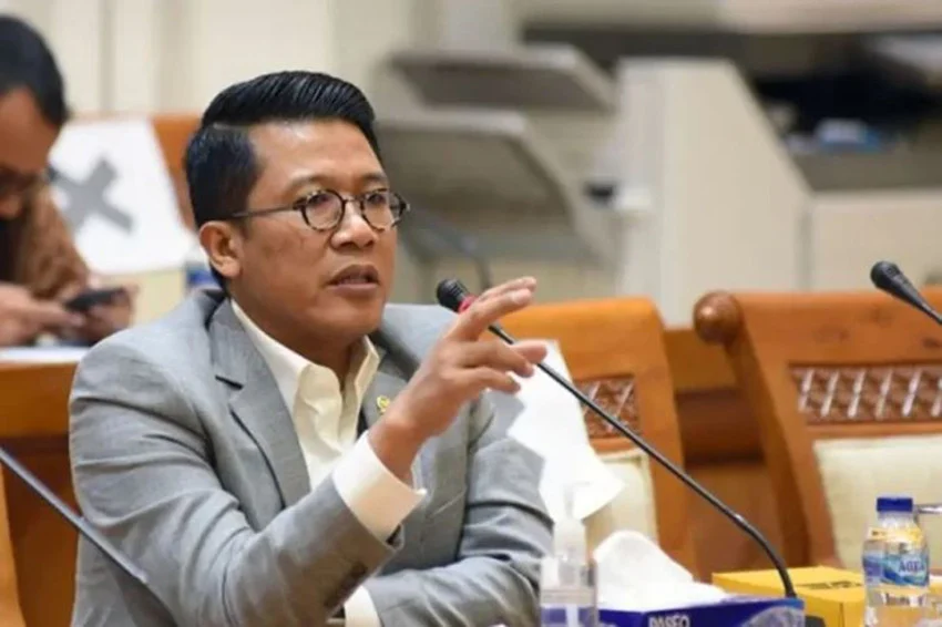 Misbakhun Urges Political Elite to Maintain Stability and Consistent Stance, Advising Against Ambiguity