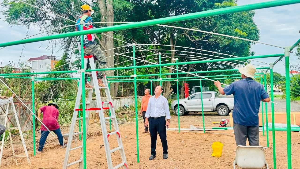 Cambodia Explores Fiberglass Greenhouses to Boost Agriculture, Reduce Import Reliance