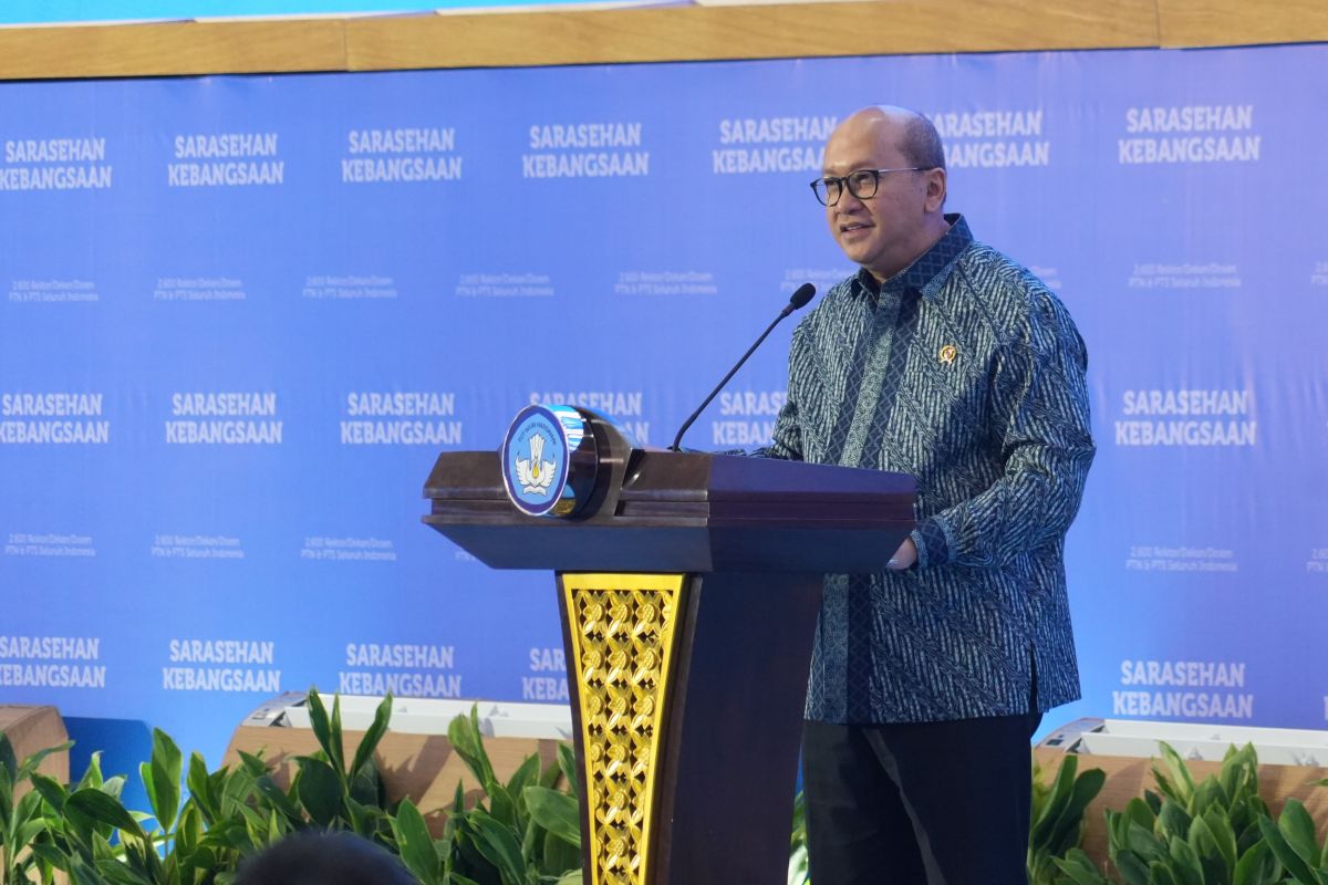 Indonesia's 2025 Investment Target on Track Amid Downstreaming Push