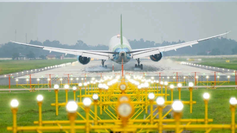 Civil Aviation Authority of Vietnam Launches Action Plan for Double-Digit Growth (2026-2030)
