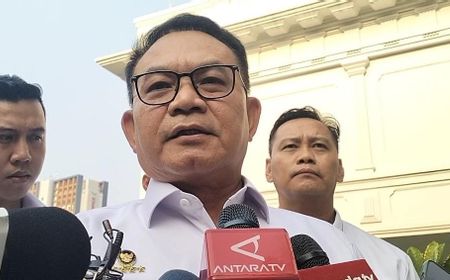 Prabowo Convenes Emergency Meeting Over Transboundary Haze, Directs Crackdown on Forest Fires