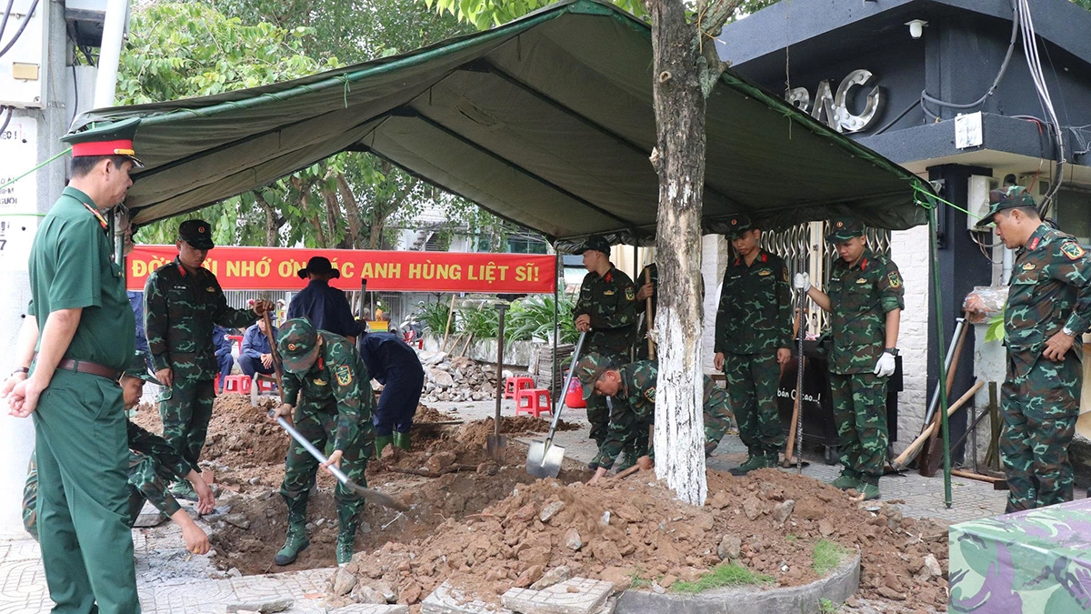 ヴィンロン市、中心公園で10名の戦没者遺骨を捜索