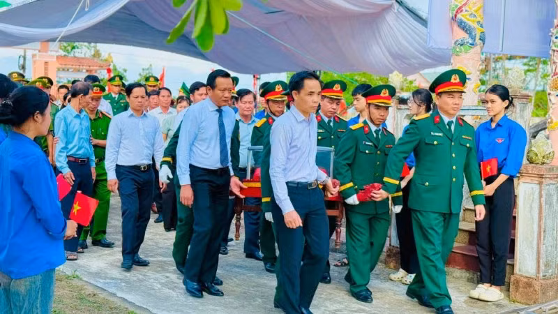 Quang Tri Province Holds Solemn Ceremony for Reburial of Martyrs' Remains in Cua Viet Commune
