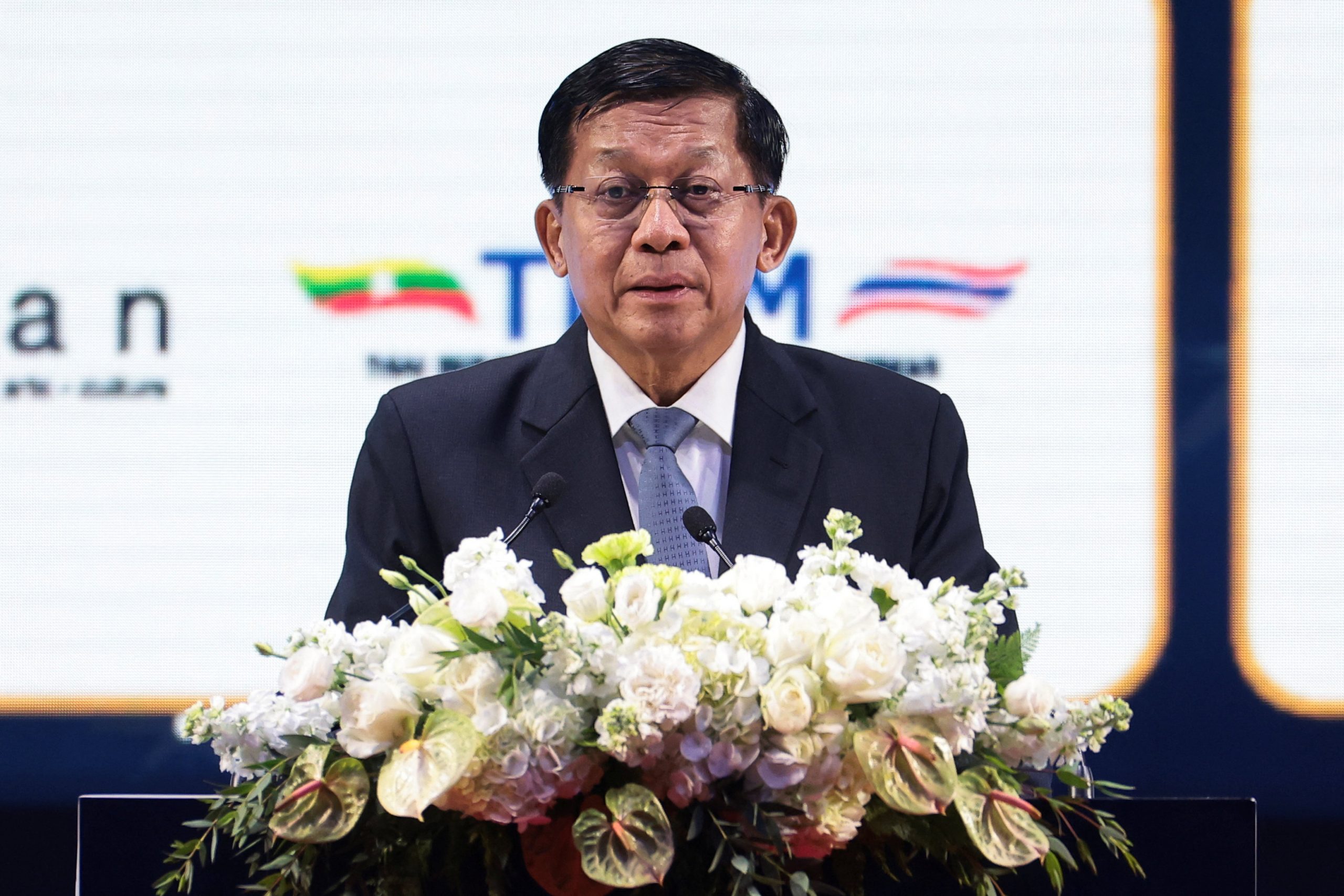 Min Aung Hlaing makes pitch to investors in Thailand over ‘land bridge’