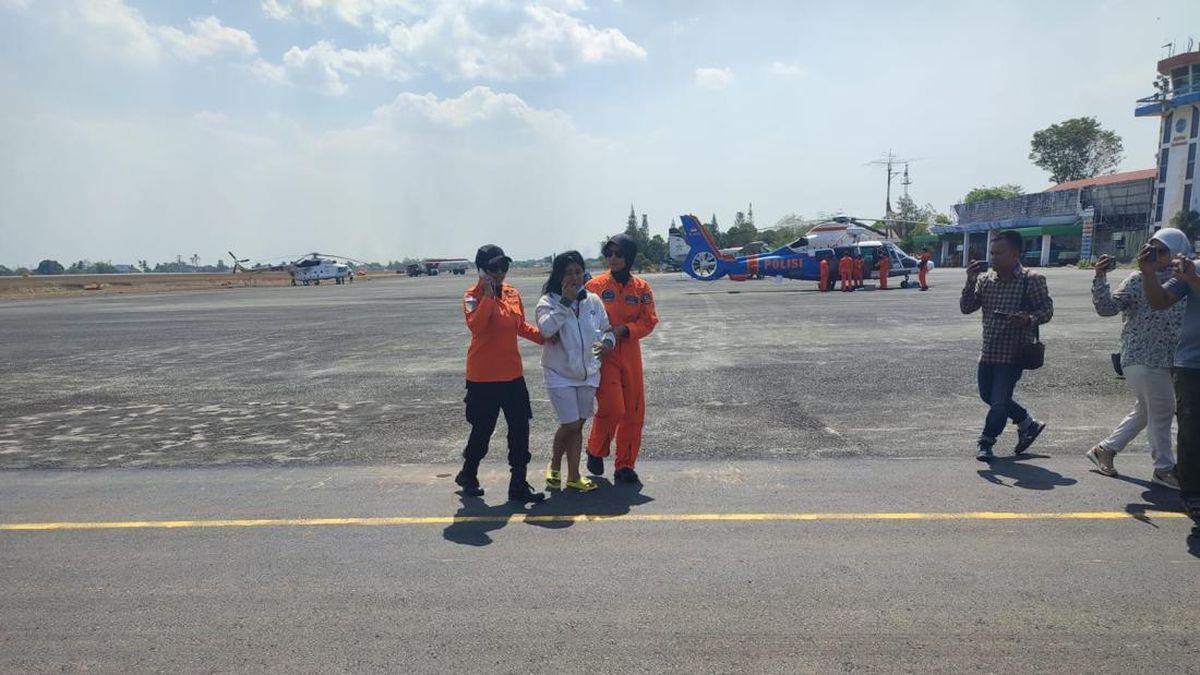 One Survivor from Capsized Virgo Ship Evacuated to Syamsuddin Noor Airport