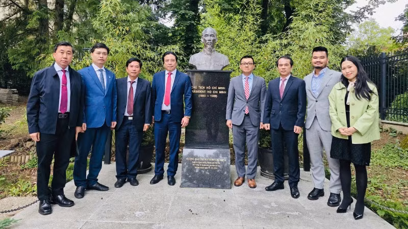 Hue City Pursues Austrian Cooperation with Memo Signing