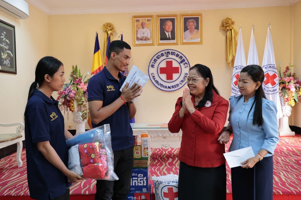 Bun Rany Hun Sen Provides Humanitarian Aid to Injured Athlete