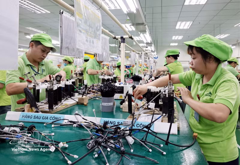 ベトナム、製造業が上半期経済成長を牽引