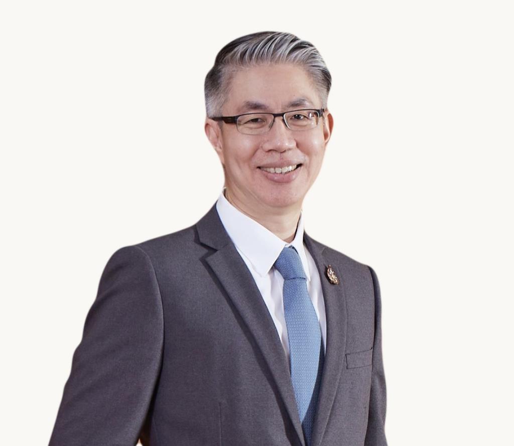 内閣は、川の向こう側にある「ナタポン」をエネルギー次官のポストに移すことをまだ検討していない