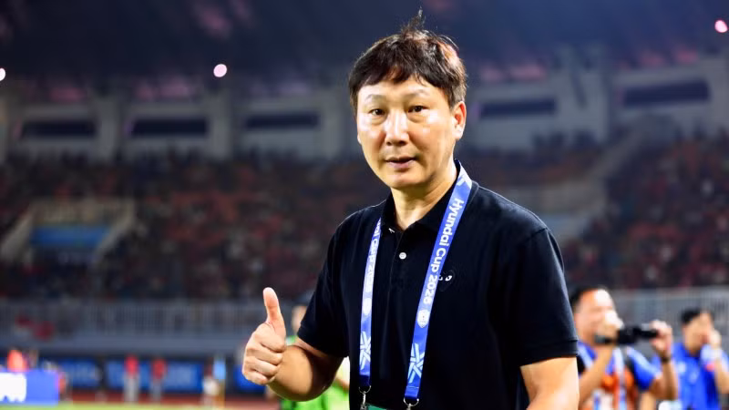 Vietnam's Football Victory Garnering International Acclaim