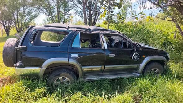ヤンゴン・マンダレー高速道路で車両がガードレールに衝突、運転手死亡