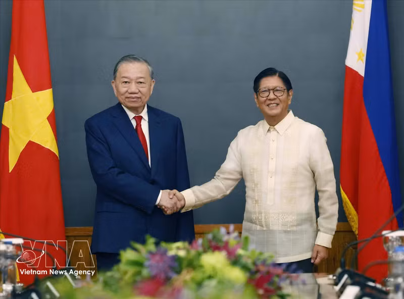 ベトナム・フィリピン国交50周年、両国首脳が祝意表明