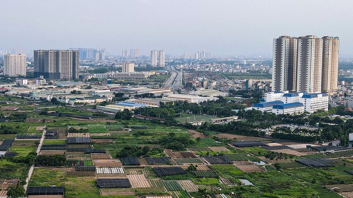 Hanoi Converts 2.6 Ha West Land for Social Housing Project