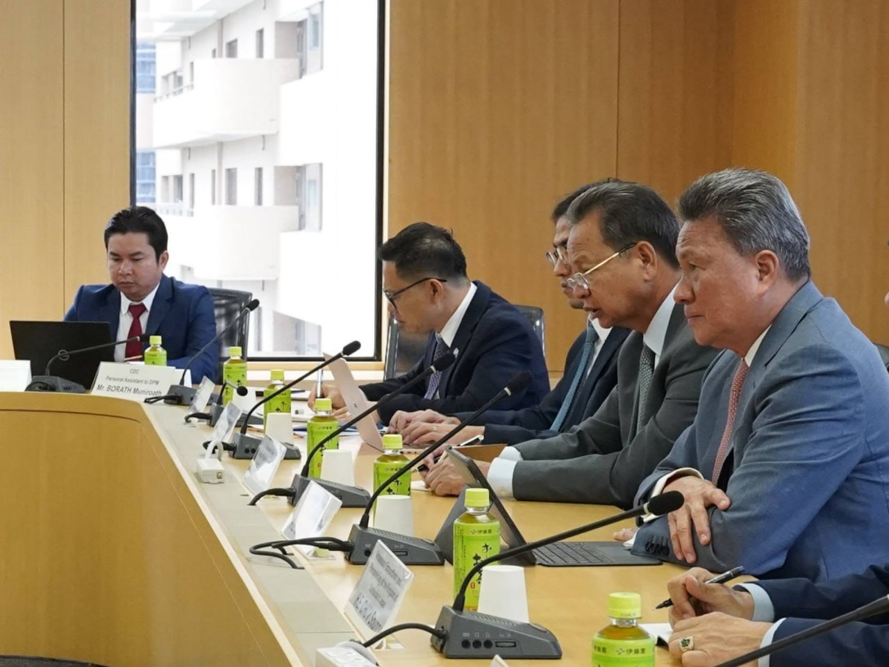 カンボジア、日本投資促進へ協力強化 CDCとJETRO、投資環境改善で一致