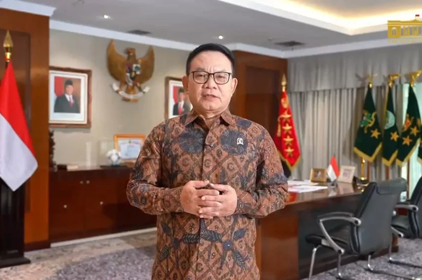 ドゥドゥン氏は見解の相違に触れ、TNI-ポリの退職役員らに団結を維持するよう呼びかける