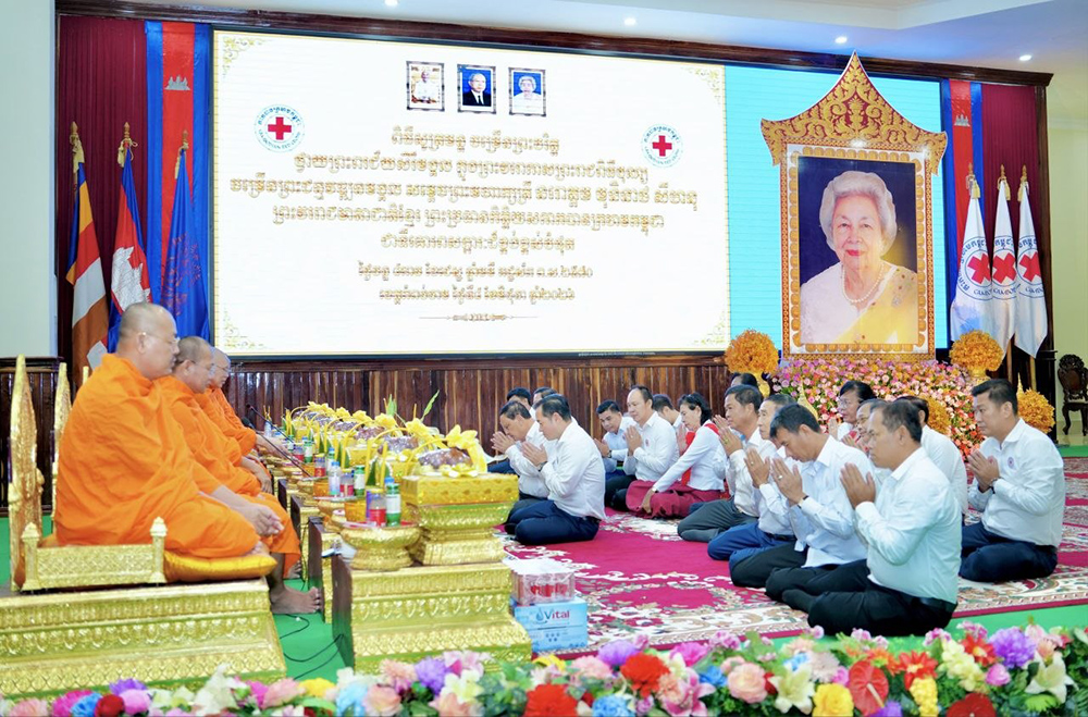カンボジア王太后の91歳祝賀、赤十字活動への感謝表明