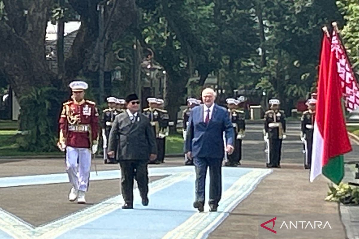 Indonesian Defense Minister Hosts Belarusian President for Strategic Talks