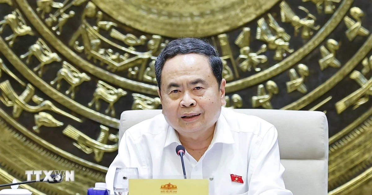 National Assembly Chairman Calls for Comprehensive Review of Legal Documents to Drive Development