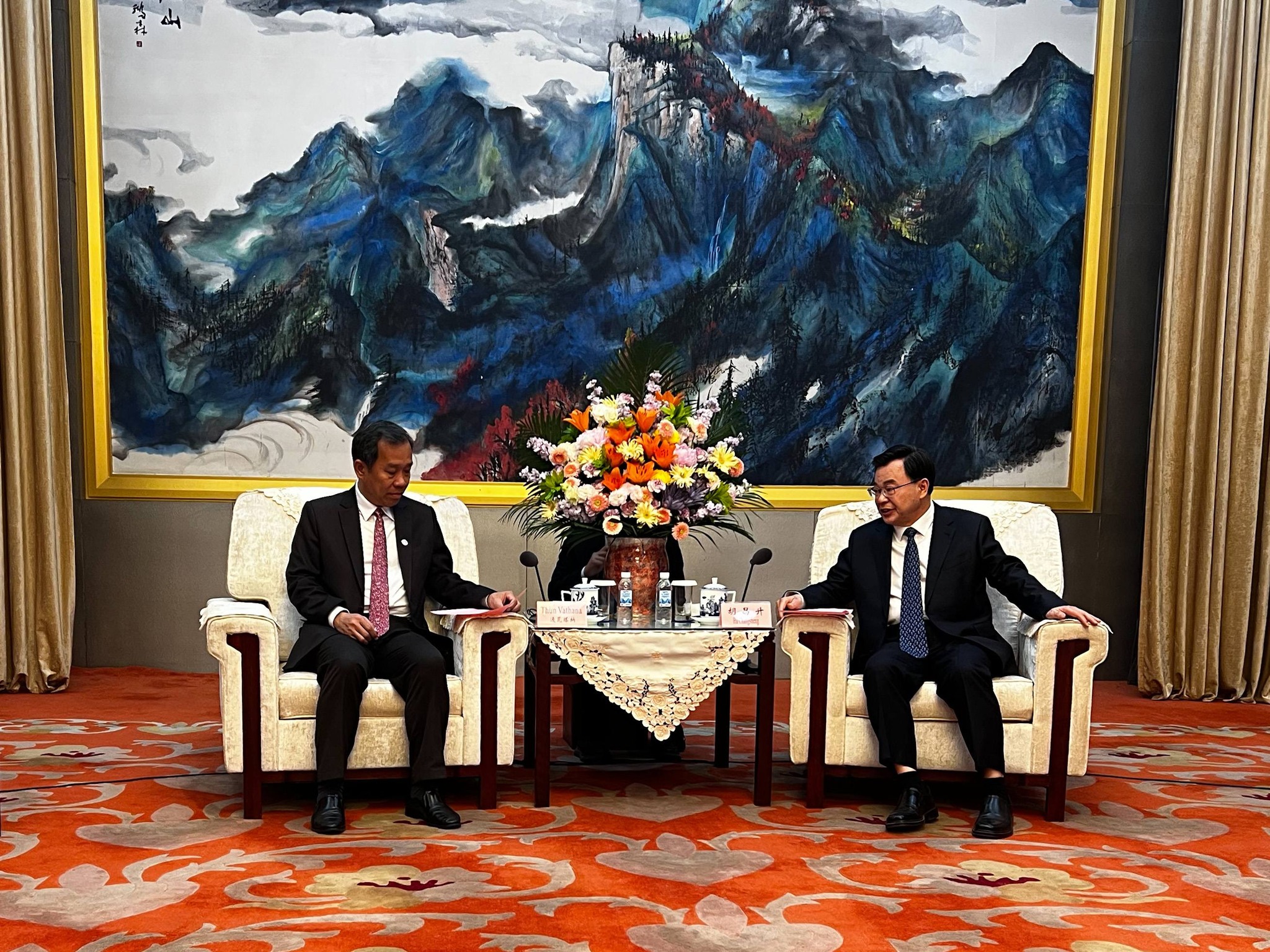 Cambodian Senate Second Vice-President Discusses Enhanced Cooperation with China's Gansu Province