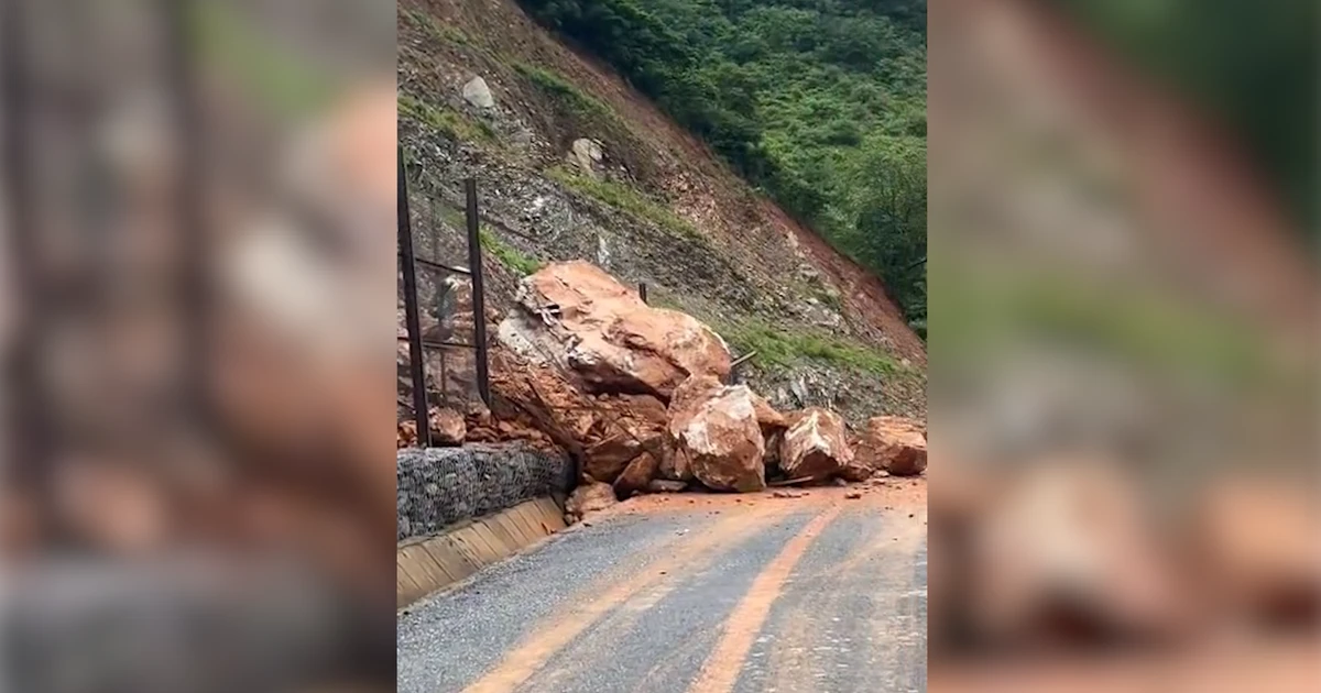 ベトナム中部、豪雨による土砂崩れで道路寸断、交通安全に懸念