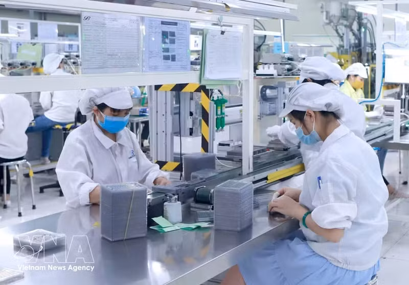 Vietnam Urged to Prioritize High-Value Tech Links for Supply Chain Dominance