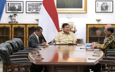 Prabowo Discusses Energy Bill, Power Outages, and Fuel Supply with Minister Bahlil