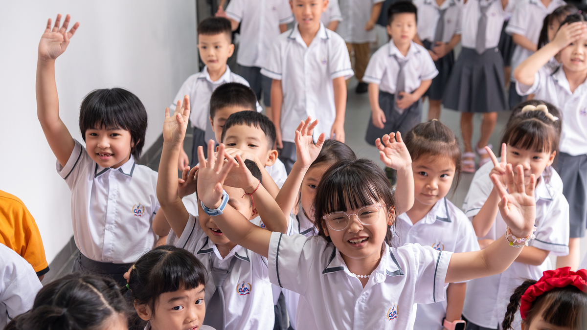 Vietnam Proposes Support for Families with Daughters Under 16