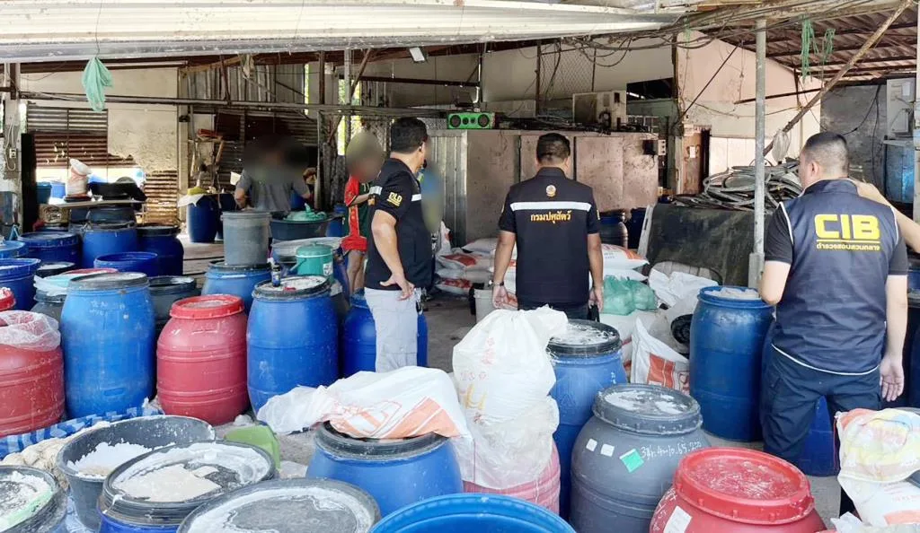 Nearly 10,000 kg of Pork Intestines Found in Phichit, Thailand - Suspected Smuggling