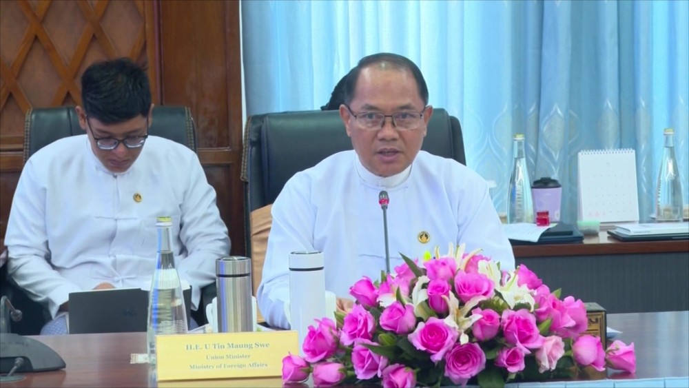 ASEAN議長国特別代表がミャンマー外相と会談